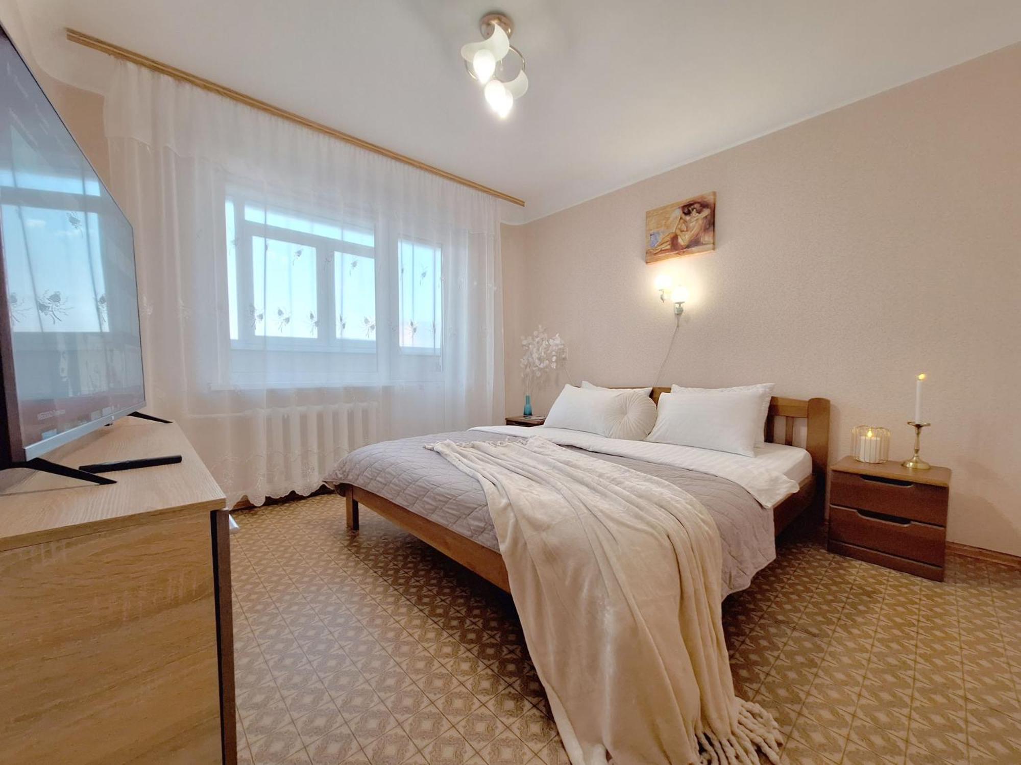 4 Ліжка З Балконом Документи Для Відряджень Мережа Alex Apartments Безконтатне Заселення 24-7 波尔塔瓦 外观 照片