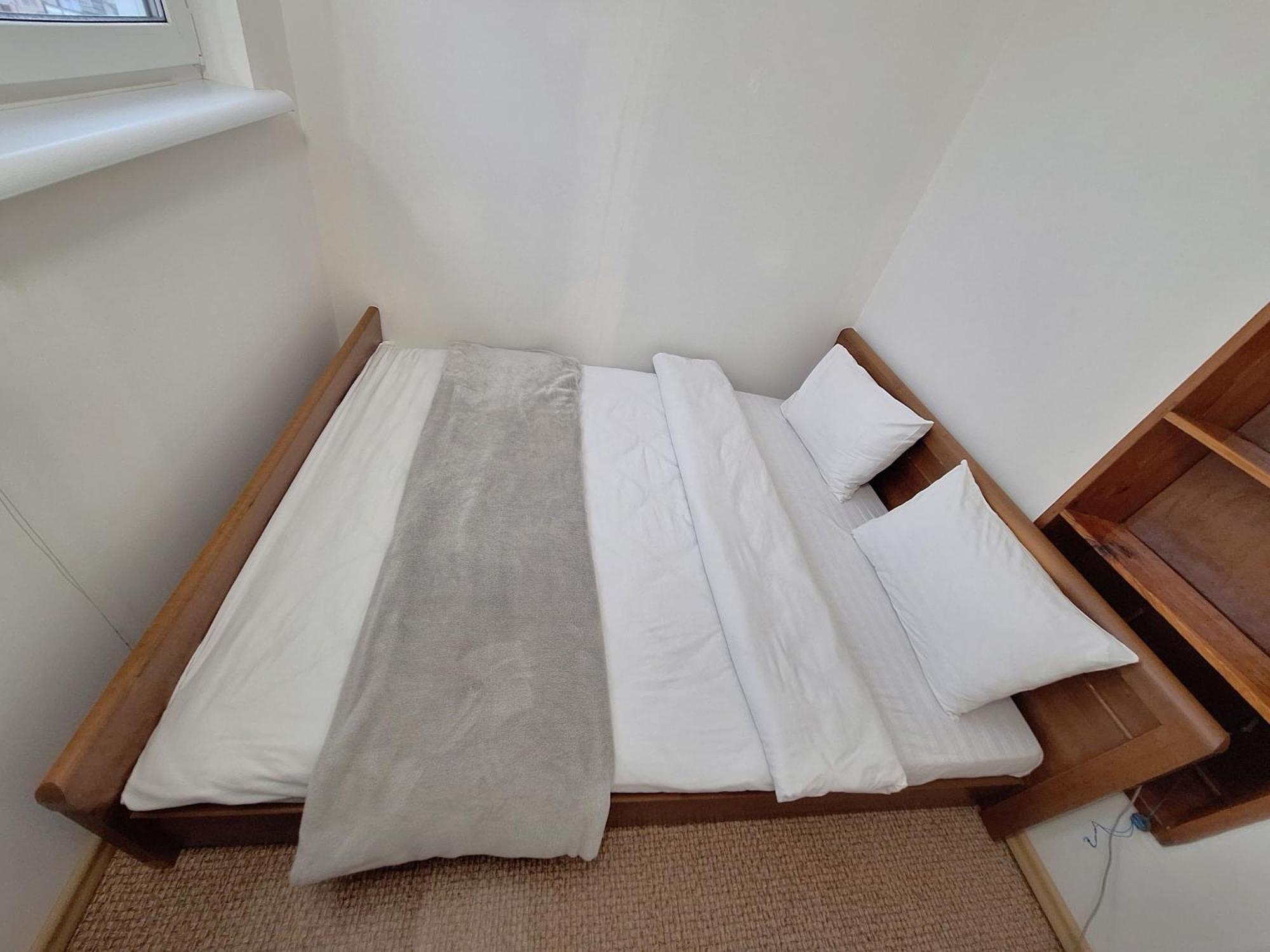 4 Ліжка З Балконом Документи Для Відряджень Мережа Alex Apartments Безконтатне Заселення 24-7 波尔塔瓦 外观 照片